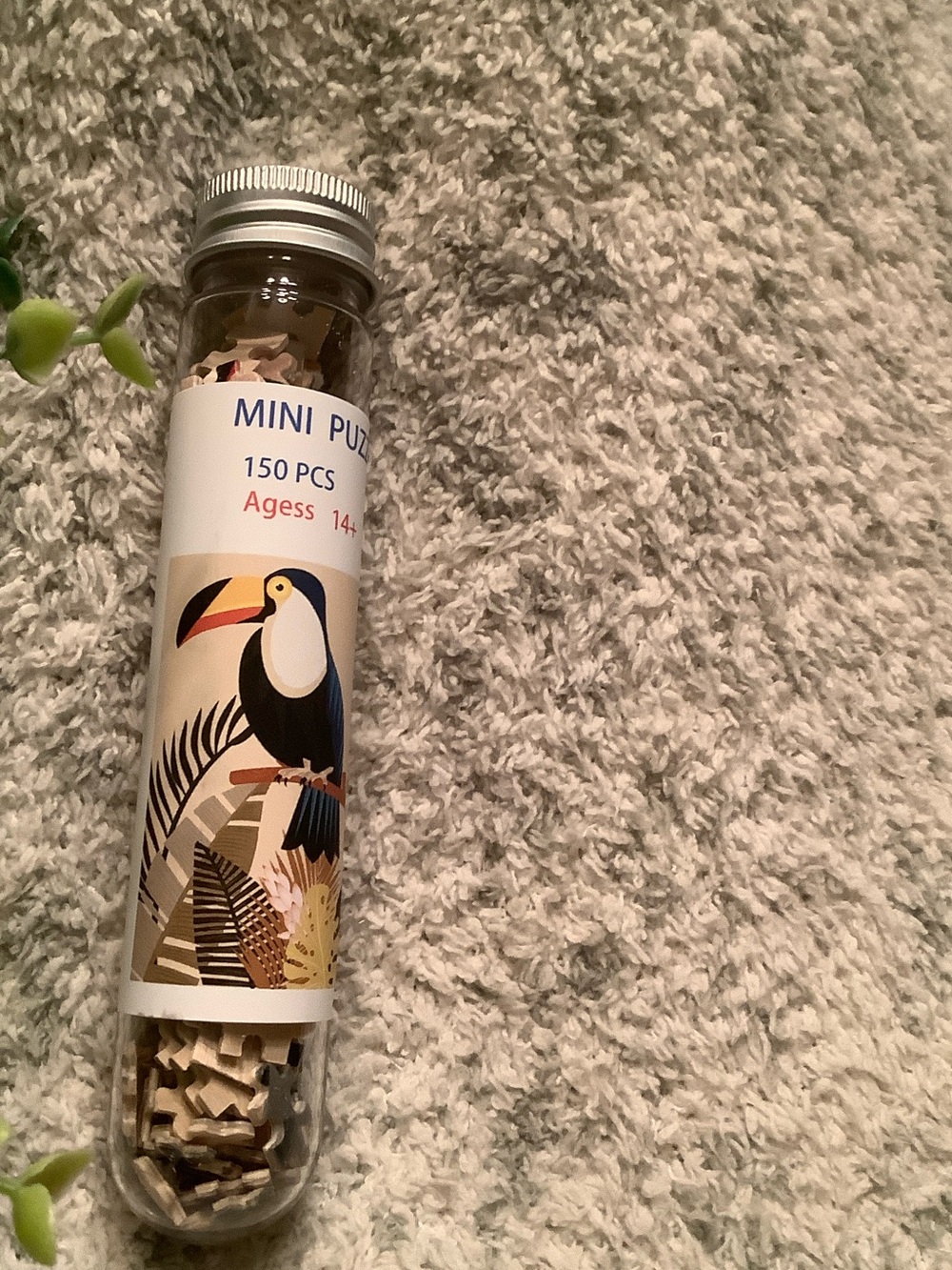 Mini Wood Puzzle Test Tube with Tropical Toucan Design NWT 150pieces ages 14+ - Picture 4 of 13